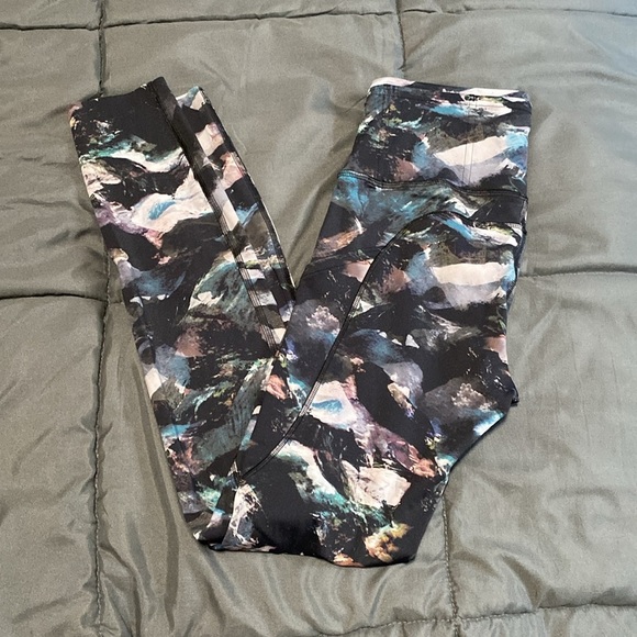 Lululemon Fast and Free Tight II (Hemmed to 24") - Picture 13 of 15